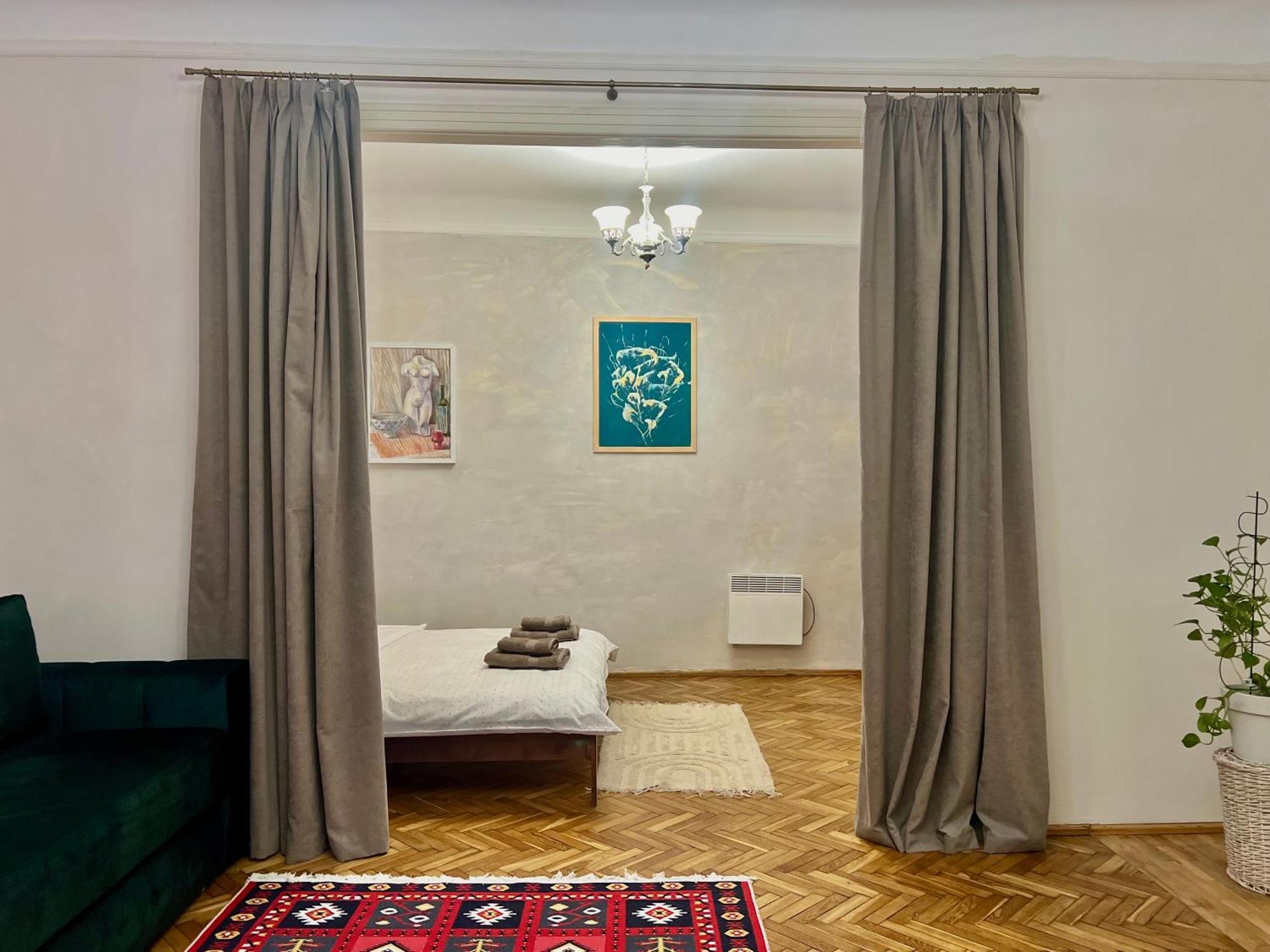 Art Apartment On Kylisha Str Λβιβ Εξωτερικό φωτογραφία